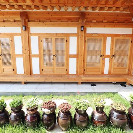 Nadul Hanok Гиеонгджу Екстериор снимка