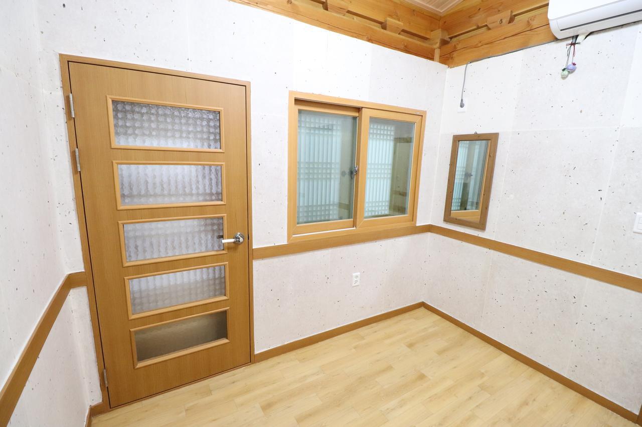 Nadul Hanok Гиеонгджу Екстериор снимка