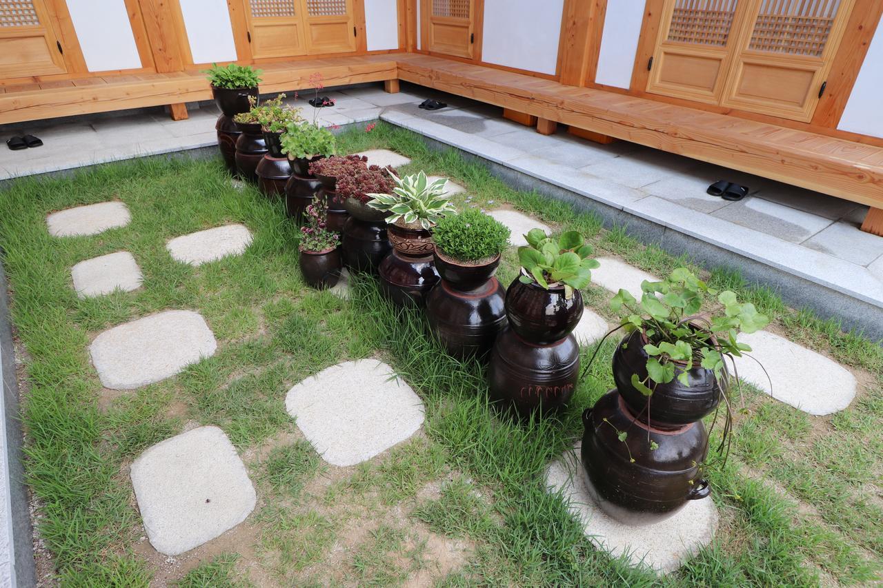 Nadul Hanok Гиеонгджу Екстериор снимка